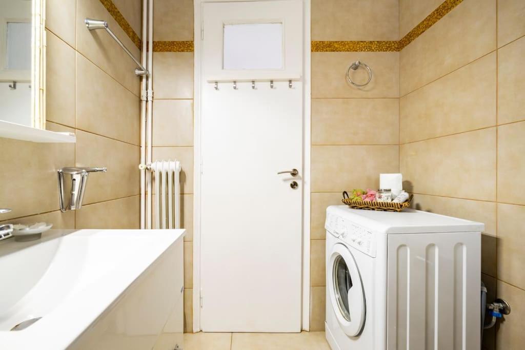 Athens Paradise Cozy 53 Sqm Apartament Near To Metro Eksteriør billede