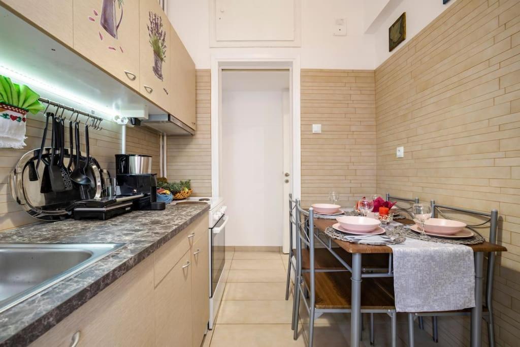 Athens Paradise Cozy 53 Sqm Apartament Near To Metro Eksteriør billede